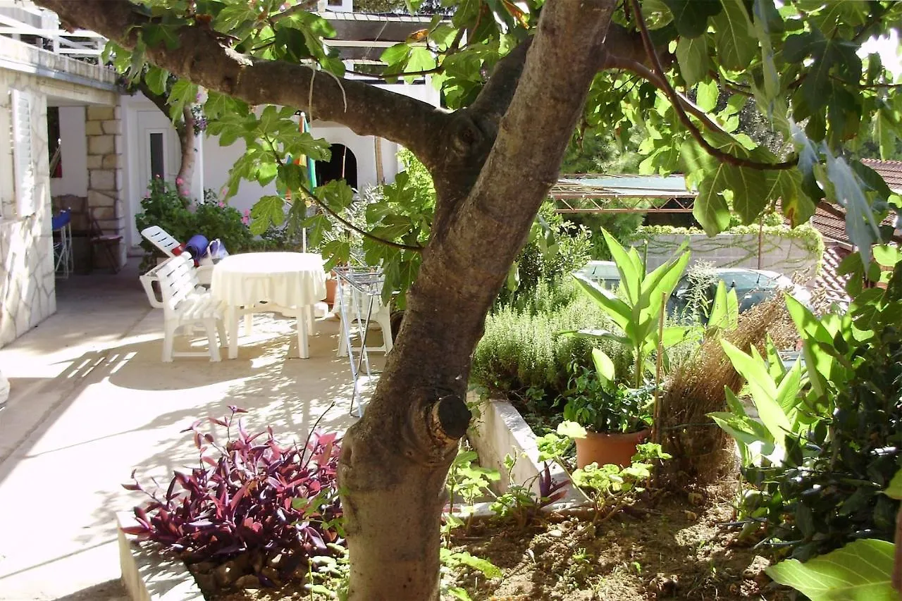 Apartments By The Sea Rastici, Ciovo - 2076