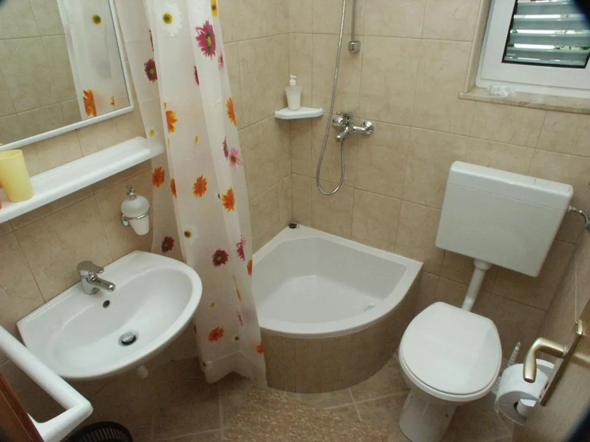 Apartments By The Sea Rastici, Ciovo - 2076 Croatia